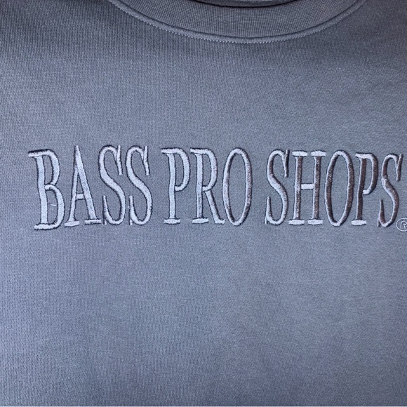Bass Pro Shops Gray/Blue Sweatshirt - Picture 2 of 8